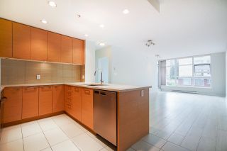 Photo 5: 603 3102 WINDSOR Gate in Coquitlam: New Horizons Condo for sale in "CELADON" : MLS®# R2690781
