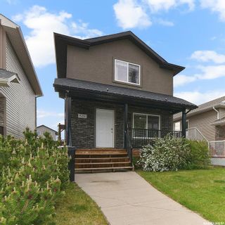 Photo 1: 526 Geary Crescent in Saskatoon: Hampton Village Residential for sale : MLS®# SK945308