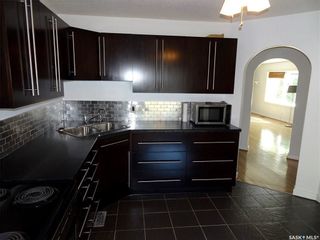 Photo 4: 5300 3rd Avenue in Regina: Rosemont Residential for sale : MLS®# SK706040