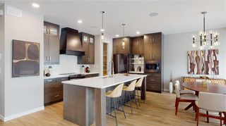 Photo 3: 7 KARSCHUK Bay in Winnipeg: Waverley West Residential for sale (1R)  : MLS®# 202313764
