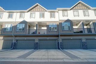 Photo 2: 208 New Brighton Walk SE in Calgary: New Brighton Row/Townhouse for sale : MLS®# A1237004