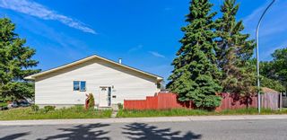 Photo 1: 547 Whiteland Drive NE in Calgary: Whitehorn Semi Detached for sale : MLS®# A1124147