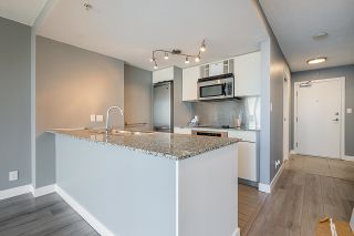 Photo 17: 1805 788 HAMILTON Street in Vancouver: Downtown VW Condo for sale in "TV Towers" (Vancouver West)  : MLS®# R2715308