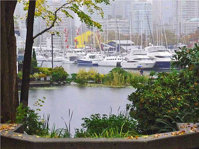 Main Photo: 103 1550 MARINER Walk in Vancouver: False Creek Condo for sale in "MARINER'S POINT" (Vancouver West)  : MLS®# V1001559