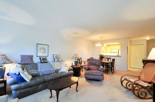 Photo 9: 314 6707 SOUTHPOINT DRIVE in Burnaby: South Slope Condo for sale (Burnaby South)  : MLS®# R2201972