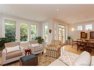 Photo 10: 450 Moss St in VICTORIA: Vi Fairfield West House for sale (Victoria)  : MLS®# 691702