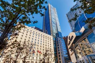 Photo 1: 2301 667 HOWE Street in Vancouver: Downtown VW Condo for sale (Vancouver West)  : MLS®# R2745249
