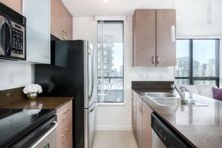 Photo 12: 2407 909 MAINLAND Street in Vancouver: Yaletown Condo for sale in "Yaletown Park II" (Vancouver West)  : MLS®# R2649059