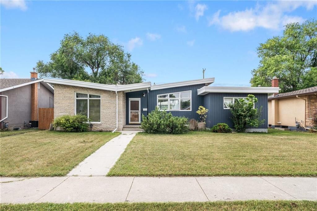 Main Photo: 266 McAdam Avenue in Winnipeg: West Kildonan Residential for sale (4D)  : MLS®# 202321381