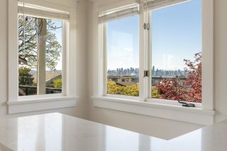 Photo 5: 337 E 8TH Street in North Vancouver: Central Lonsdale House for sale : MLS®# R2874160