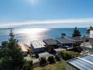 Photo 5: 14507 SUNSET Drive: White Rock House for sale in "West White Rock" (South Surrey White Rock)  : MLS®# R2853088