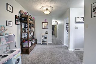 Photo 5: 3224 14 Street NW in Calgary: Rosemont Duplex for sale : MLS®# A1123509