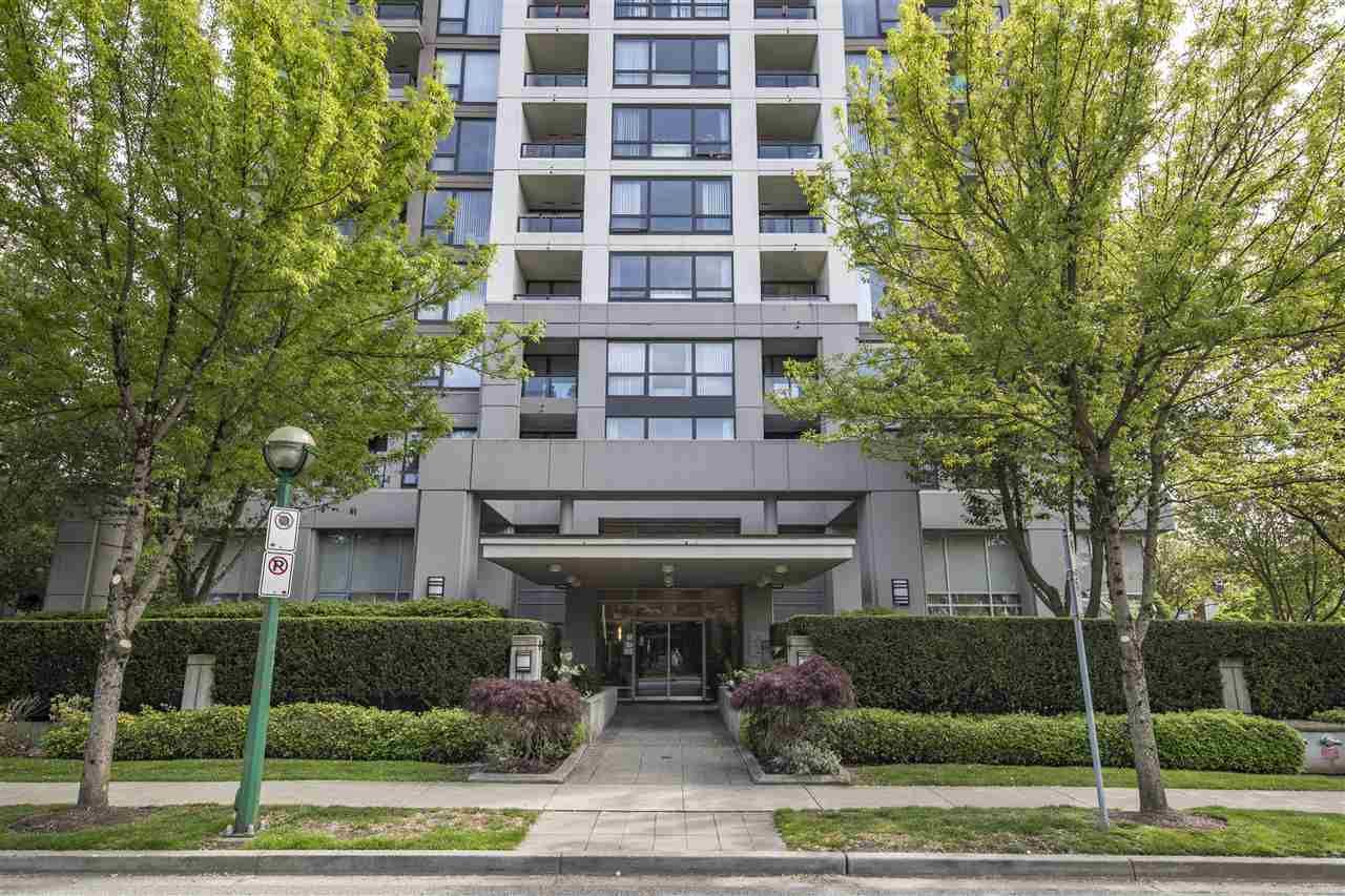 Main Photo: 1701 7108 COLLIER STREET in Burnaby: Highgate Condo for sale (Burnaby South)  : MLS®# R2455526