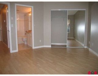 Photo 6: 101 10188 155TH Street in Surrey: Guildford Condo for sale in "SOMMERSET" (North Surrey)  : MLS®# F2830792