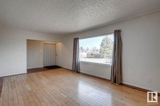 Photo 4: 10927 135A Avenue in Edmonton: Zone 01 House for sale : MLS®# E4356580