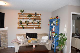 Photo 8: 24 6304 SANDIN Way in Edmonton: Zone 14 House Half Duplex for sale : MLS®# E4320215