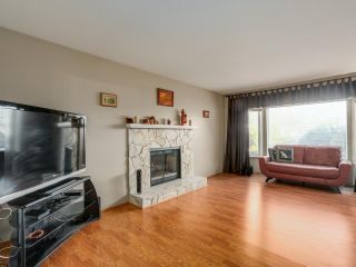 Photo 4: 19566 PARK ROAD in Pitt Meadows: Mid Meadows House for sale : MLS®# R2047749