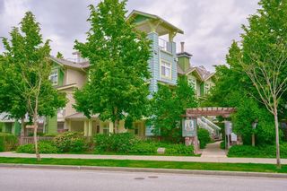 Photo 1: 36 7428 SOUTHWYNDE Avenue in Burnaby: South Slope Townhouse for sale (Burnaby South)  : MLS®# R2702675
