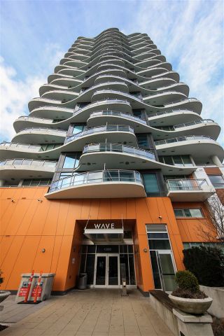 Main Photo: 2509 13303 CENTRAL Avenue in Surrey: Whalley Condo for sale in "The Wave" (North Surrey)  : MLS®# R2434021
