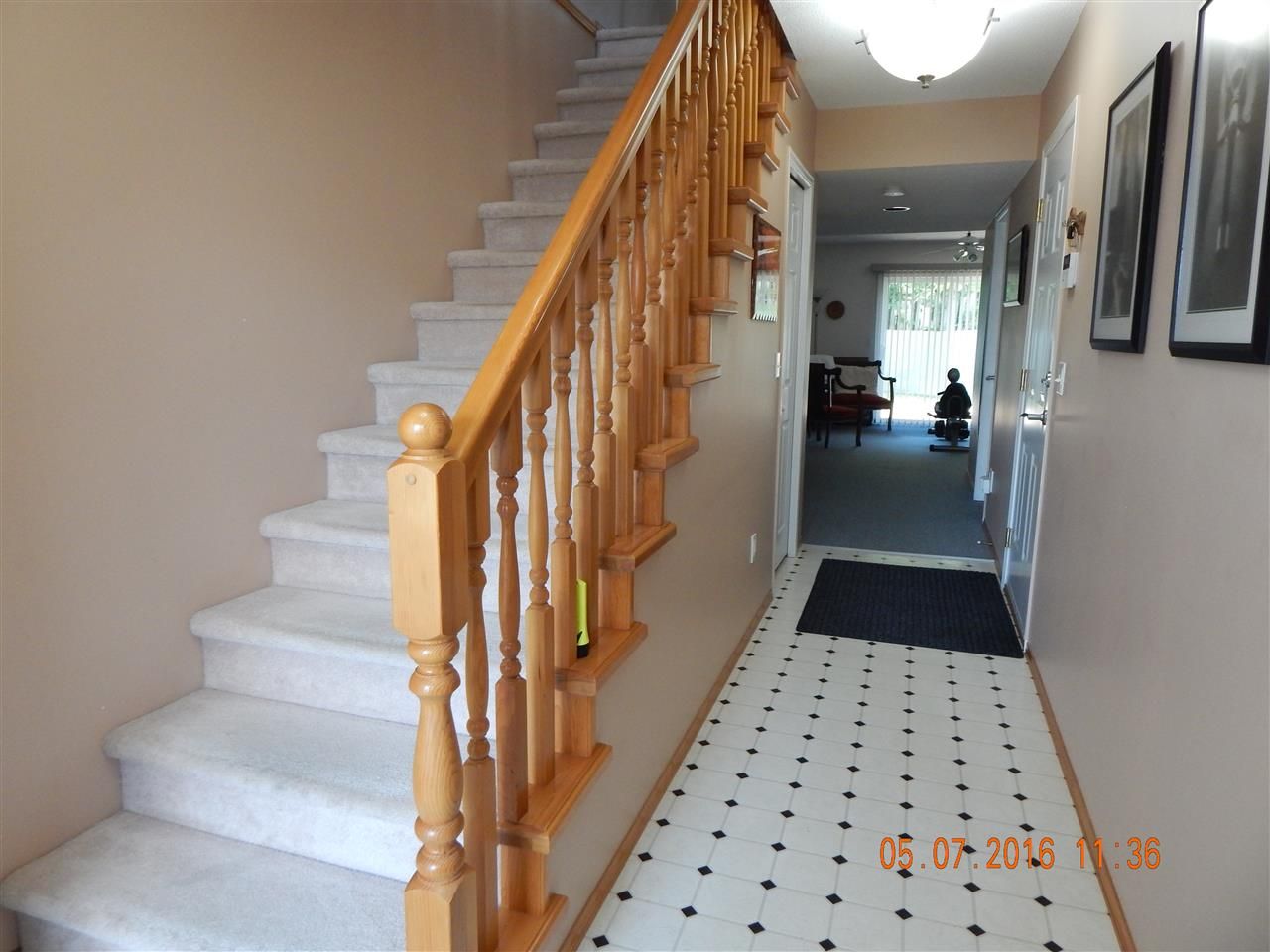Photo 3: Photos: 315 3015 ST ANNE Crescent in Prince George: St. Lawrence Heights Townhouse for sale in "SOUTHRIDGE-ST.LAWRENCE" (PG City South (Zone 74))  : MLS®# R2076228