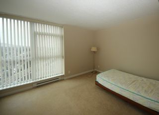 Photo 6: 2503 2225 HOLDOM Avenue in Burnaby: Central BN Condo for sale in "LEGACY TOWER 1" (Burnaby North)  : MLS®# R2131531