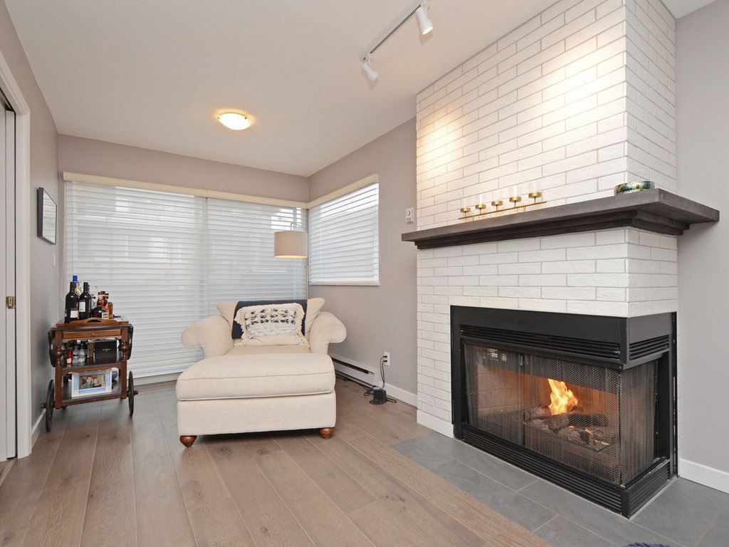 Photo 5: Photos: 2136 EASTERN Avenue in North Vancouver: Central Lonsdale Townhouse for sale : MLS®# R2359983