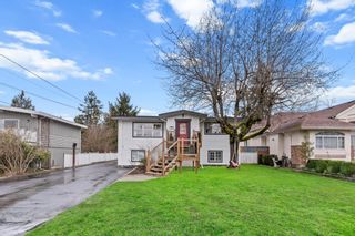 Main Photo: 17843 59A Avenue in Surrey: Cloverdale BC House for sale (Cloverdale)  : MLS®# R2861018