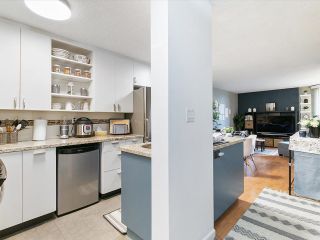 Photo 2: 417 1040 PACIFIC Street in Vancouver: West End VW Condo for sale in "Chelsea Terrace" (Vancouver West)  : MLS®# R2772767