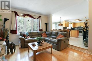 Photo 12: 1505 FOREST VALLEY DRIVE in Ottawa: House for sale : MLS®# 1388022