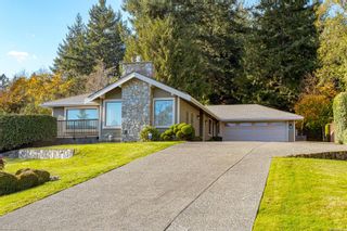 Photo 1: 1824 Barrett Dr in North Saanich: NS Dean Park House for sale : MLS®# 946915