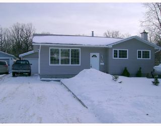Photo 1: 69 STOCKDALE Street in WINNIPEG: Charleswood Residential for sale (South Winnipeg)  : MLS®# 2802679