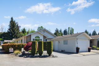 Photo 2: 138 9080 198 Street in Langley: Walnut Grove Manufactured Home for sale in "FOREST GREEN ESTATES" : MLS®# R2691068