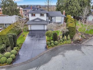Photo 1: 6341 180A Street in Surrey: Cloverdale BC House for sale (Cloverdale)  : MLS®# R2673488