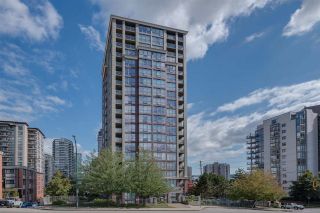 Photo 1: 703 850 ROYAL Avenue in New Westminster: Downtown NW Condo for sale in "The Royalton" : MLS®# R2541253