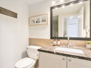 Photo 16: C 225 E 4TH Street in North Vancouver: Lower Lonsdale Townhouse for sale in "LOWER LONSDALE" : MLS®# R2167288