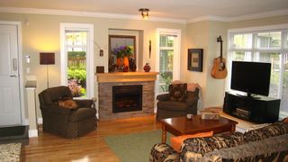 Photo 6: 13 7428 southwynde in Ledgestone II: South Slope Home for sale () 
