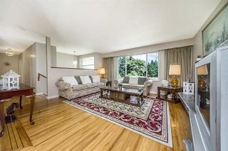 Photo 2: 3028 LAZY A Street in Coquitlam: Ranch Park House for sale : MLS®# R2285977