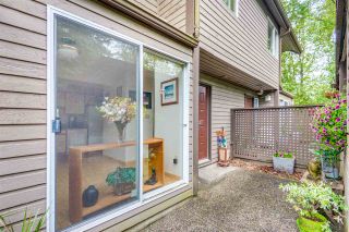 Photo 4: 8122 FOREST GROVE Drive in Burnaby: Forest Hills BN Townhouse for sale in "THE HENLEY ESTATES" (Burnaby North)  : MLS®# R2288283
