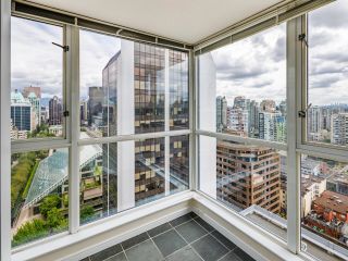 Photo 10: 2601 1068 HORNBY Street in Vancouver: Downtown VW Condo for sale in "THE CANADIAN AT WALL CENTRE" (Vancouver West)  : MLS®# R2697204