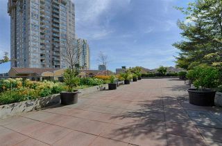 Photo 16: 408 1 RENAISSANCE SQUARE in New Westminster: Quay Condo for sale : MLS®# R2104953