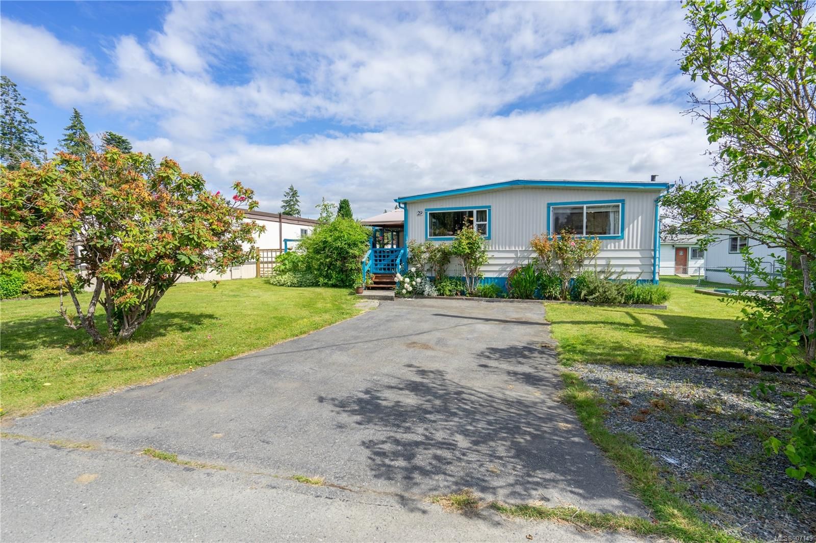 Main Photo: 29 1572 Seabird Rd in Cassidy: Na Extension Manufactured Home for sale (Nanaimo)  : MLS®# 907149