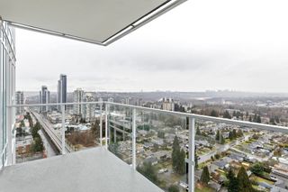 Photo 15: 2404 652 WHITING Way in Coquitlam: Coquitlam West Condo for sale in "Marquee" : MLS®# R2874783