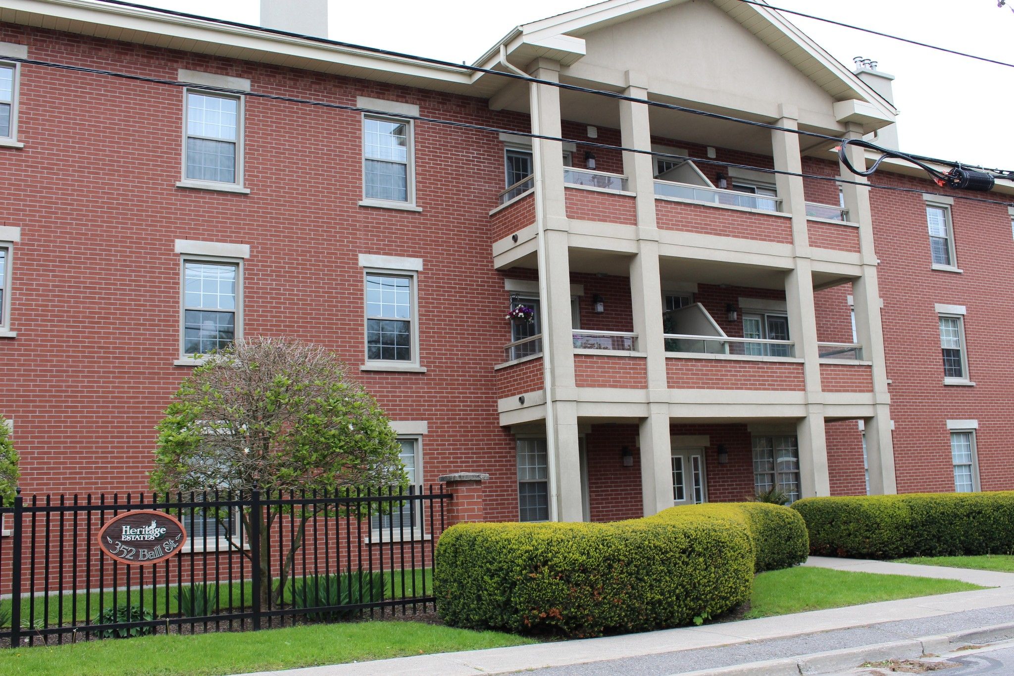 Main Photo: 102 352 Ball Street in Cobourg: Multifamily for sale : MLS®# 200480