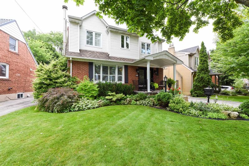 FEATURED LISTING: 21 Westleigh Crescent Toronto