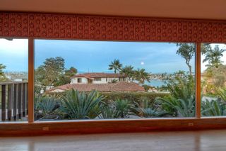 Photo 5: POINT LOMA House for sale : 4 bedrooms : 2980 Nichols St in San Diego