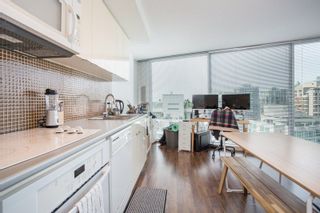 Photo 2: 2909 233 ROBSON STREET in Vancouver: Downtown VW Condo for sale (Vancouver West)  : MLS®# R2260002