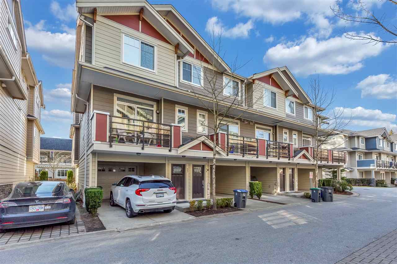 Main Photo: 33 6383 140 Street in Surrey: Panorama Ridge Townhouse for sale in "Panorama West" : MLS®# R2550938