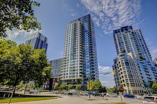 Photo 2: 507 5515 BOUNDARY Road in Vancouver: Collingwood VE Condo for sale in "Wall center Cental park North" (Vancouver East)  : MLS®# R2865773
