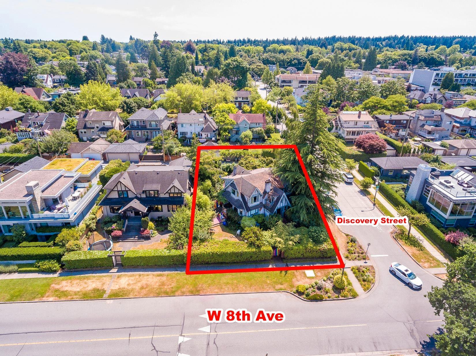 Main Photo: 4296 W 8TH Avenue in Vancouver: Point Grey House for sale (Vancouver West)  : MLS®# R2733714
