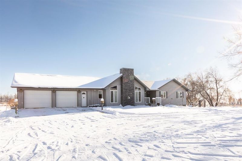 FEATURED LISTING: 35267 Highway 2 Service Road Nb Rural Red Deer County
